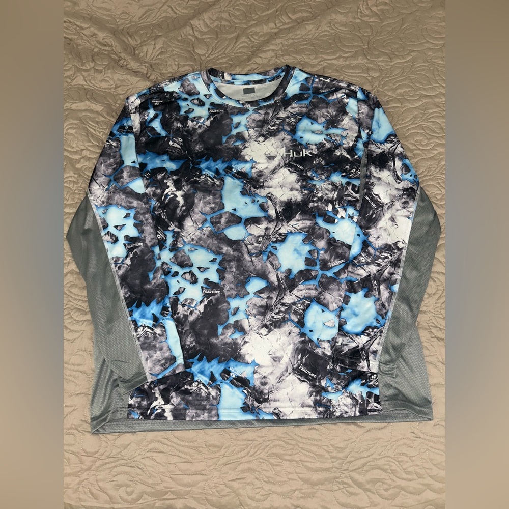 Men’s Huk Shirt